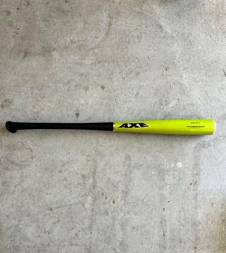 Used AXE Wood Maple Composite Bat (-5) 26 oz 31"
