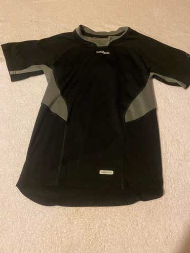 Reebok Play Dry Short Sleeve Compression Shirt, Size Men's Large