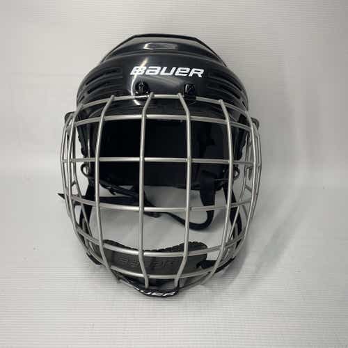 Used Bauer 2100 Md Hockey Helmets