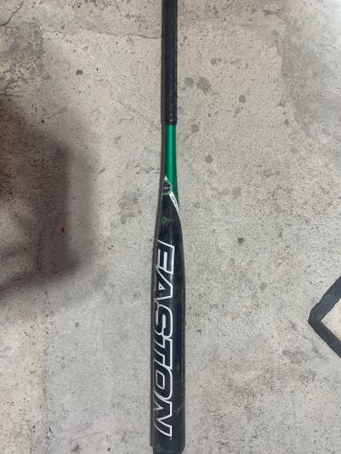 Easton v12 softball bat