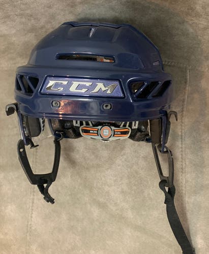 Used Medium CCM Fitlite 3DS Helmet