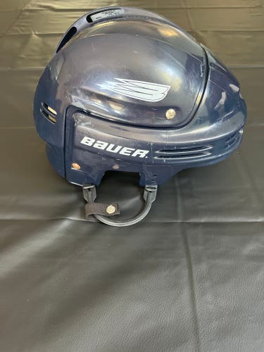 Used Medium Bauer  HH4000 Helmet