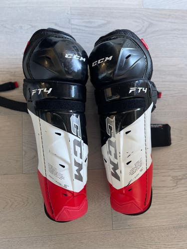 CCM  Jetspeed FT4 pro Shin Pads