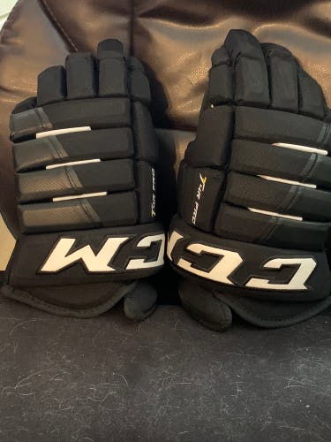 CCM 14"  Tacks 4 Roll Pro Gloves