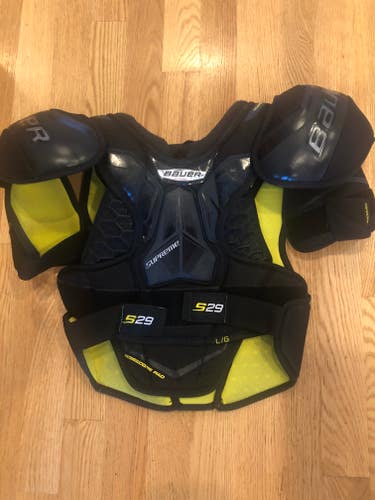 Junior Used Large Bauer Supreme S29 Shoulder Pads