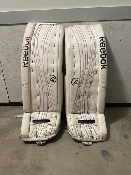 35" Reebok Premier 4 Pro Goalie Leg Pads