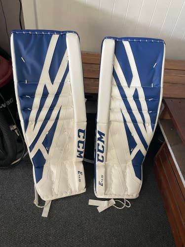 New 30" CCM Extreme Flex E4.5 Goalie Leg Pads