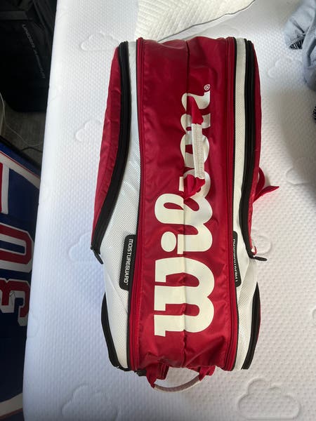 Buy Wilson Super Tour Raquetero De 15 Rojo online | Tennis Point ES