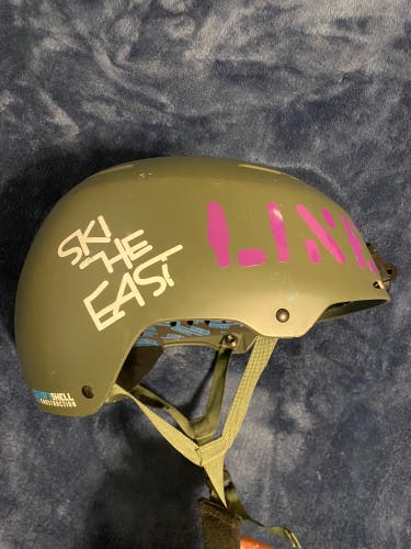 Unisex Large Giro Helmet