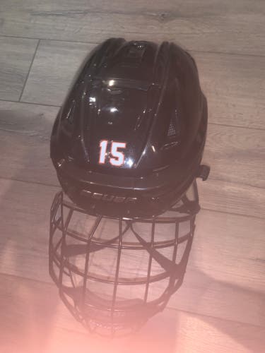 New Large Bauer Re-Akt 150 Helmet