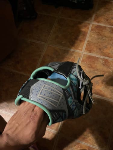 Infield 11.5" REV1X Baseball Glove