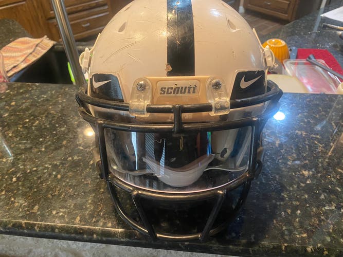 Used Small Schutt Youth Recruit hybrid Helmet