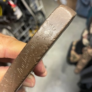 Vintage Golf Putter Acusnet Bull Eye