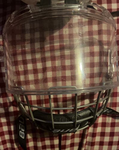 Medium Bauer Shield Hybrid Shield