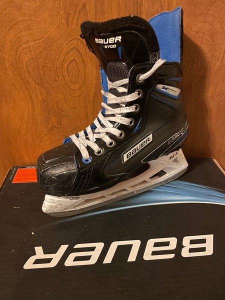 Used Bauer N2700 ice hockey skates size 5D