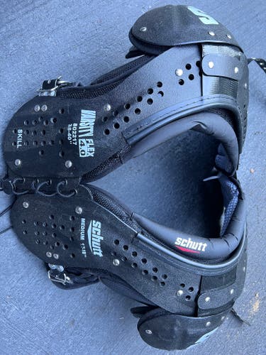 Used Adult Medium Schutt Varsity Flex 4.0 Shoulder Pads with Rib Protection