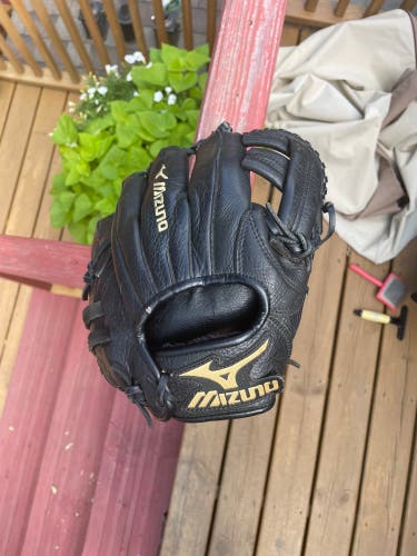 Infield 9" Gxt 2A Training Baseball Glove