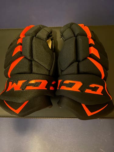 Like New CCM Jetspeed FT485 Gloves 13" Black and Orange