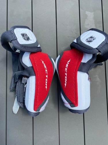 Used Small CCM  Vector Elbow Pads
