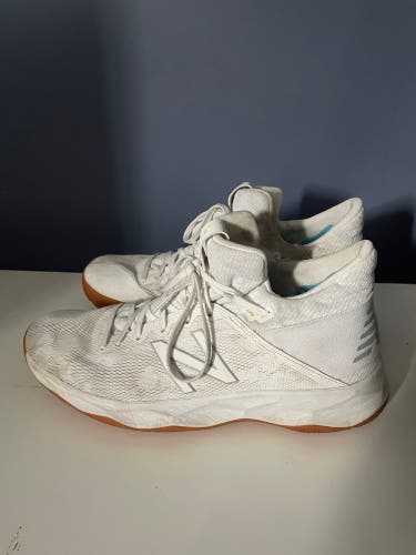 White Men's Size 9.5 (Women's 10.5) New Balance Shoes