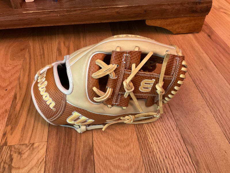 Infield 11.5" A2000 SC86 Baseball Glove