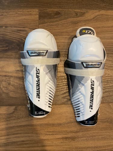 Youth Bauer Hockey shin Pads