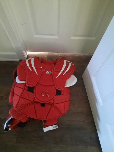 Used Large Vaughn Velocity V7 XF Pro Carbon Goalie Chest Protector