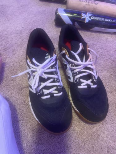 Black Used Men's Size 11 (Women's 12) Turf Cleats New Balance Low Top 3000v4