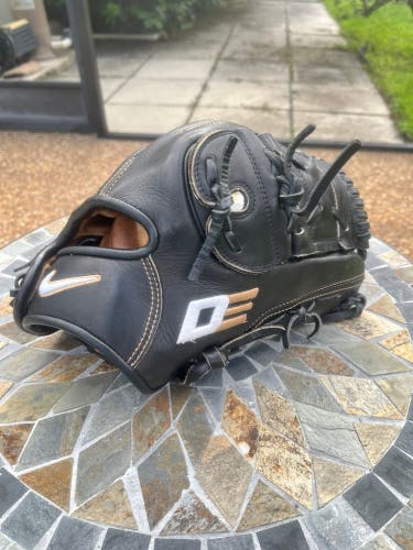 Used Right Hand Throw 12" Diamond Elite Baseball Glove
