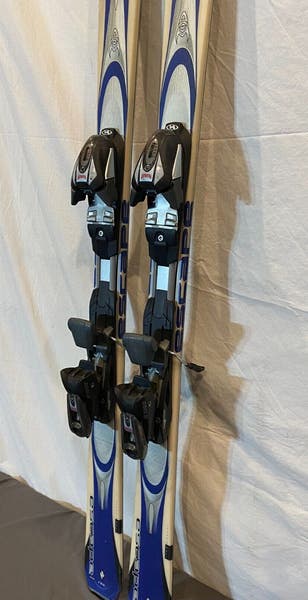 k2 escape 3500 skis Mindbender 88 2027 176 K2s are known for being smooth and intuitive rides Skis 173 cm K2 Escape