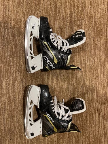 CCM Tacks ASV Pro Skates (Size 6.5/Regular Fit)