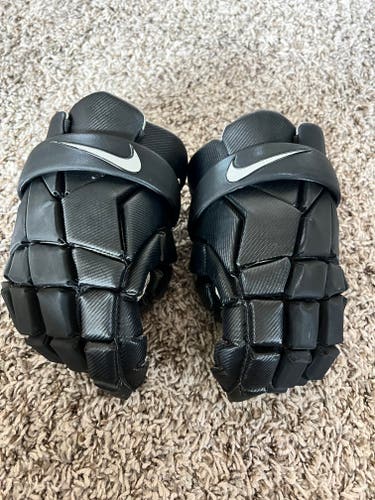 Used Player's Nike Lacrosse Gloves 11"