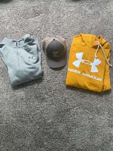 Kevin Kisner Foundation hat and Under Armour sweater BUNDLE