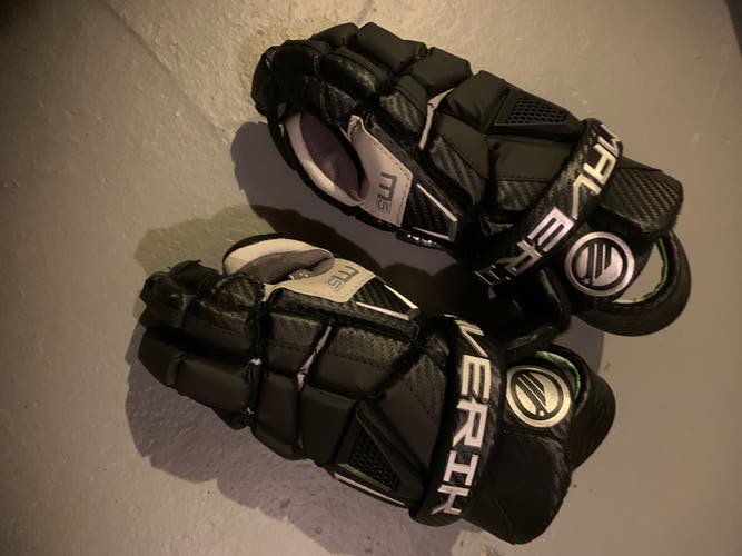 New Player's Maverik 13" M5 Lacrosse Gloves