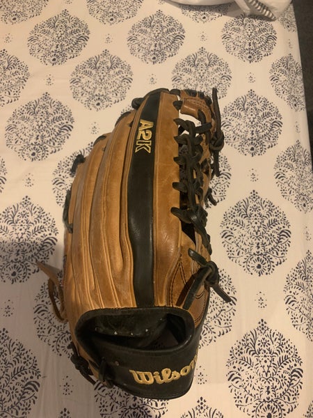 Outfielder 12.5" A2K Baseball Glove