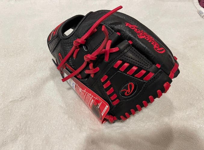 Pitcher's 11.75" Heart of the Hide Baseball Glove