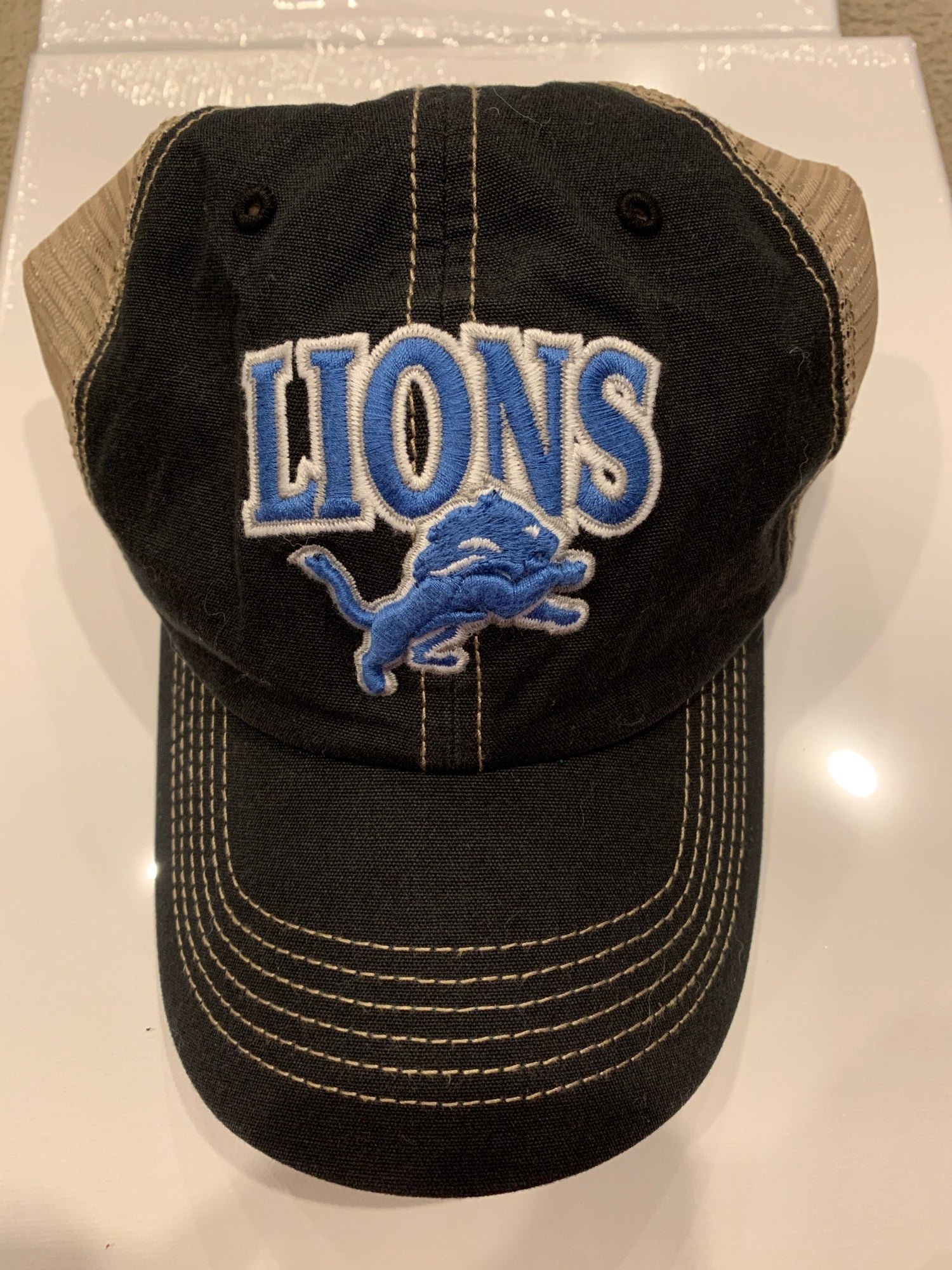 Detroit Lions Reebok Team Apparel NFL Fitted Hat Cap Size 7 1/2 Satin Lined  | SidelineSwap