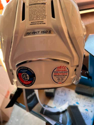 Bauer Re-Akt 150 White Combo Helmet Small