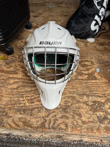 Sr Bauer NME 4 Goalie Helmet