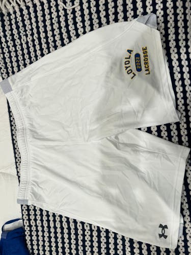 Like New Loyola Blakefield White Used XL Under Armour Shorts