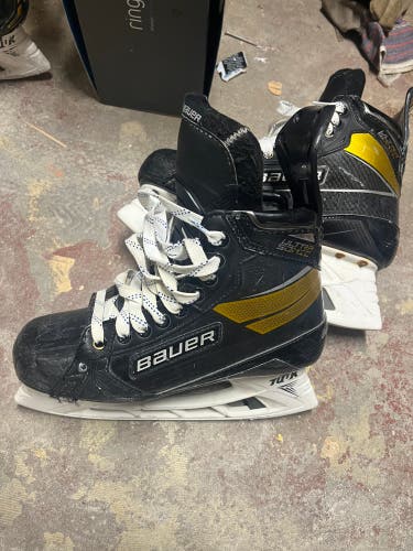 Used Bauer Regular Width Pro Stock Size 8 Supreme UltraSonic Hockey Skates