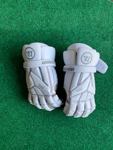 New Player's Warrior 13" Evo Lacrosse Gloves