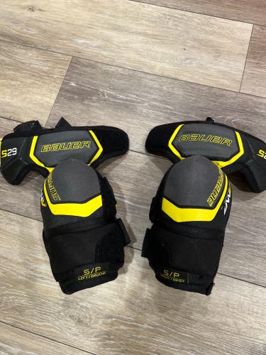 Good Condition Small petite Bauer Supreme s29 Elbow Pads