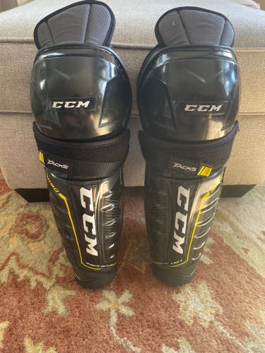 CCM Tacks 9080 Shin Pads