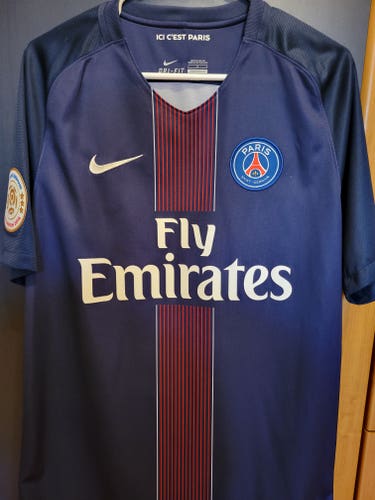Used Nike 16/17 PSG Size L Home Jersey - #11 Di Maria