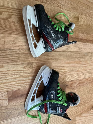 Bauer Regular Width Size 11 Vapor 2X Pro Hockey Skates