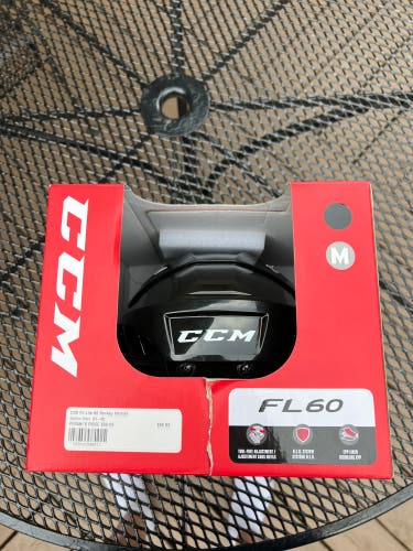 New CCM Fitlite 60 Helmet Senior Medium WOW!