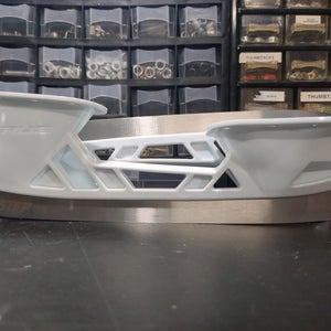 New True Holder with Step Steel 296 mm