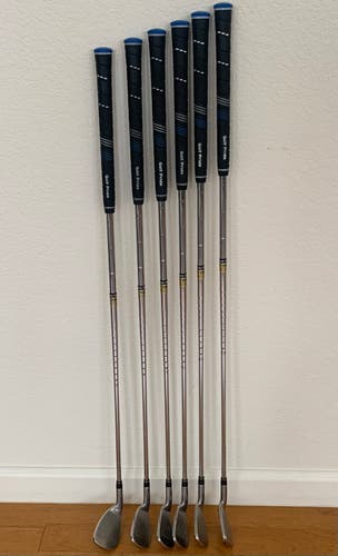 MENS Used Wilson Staff Right Handed CI7 Iron Set Regular Flex 6 Pieces Steel Shaft