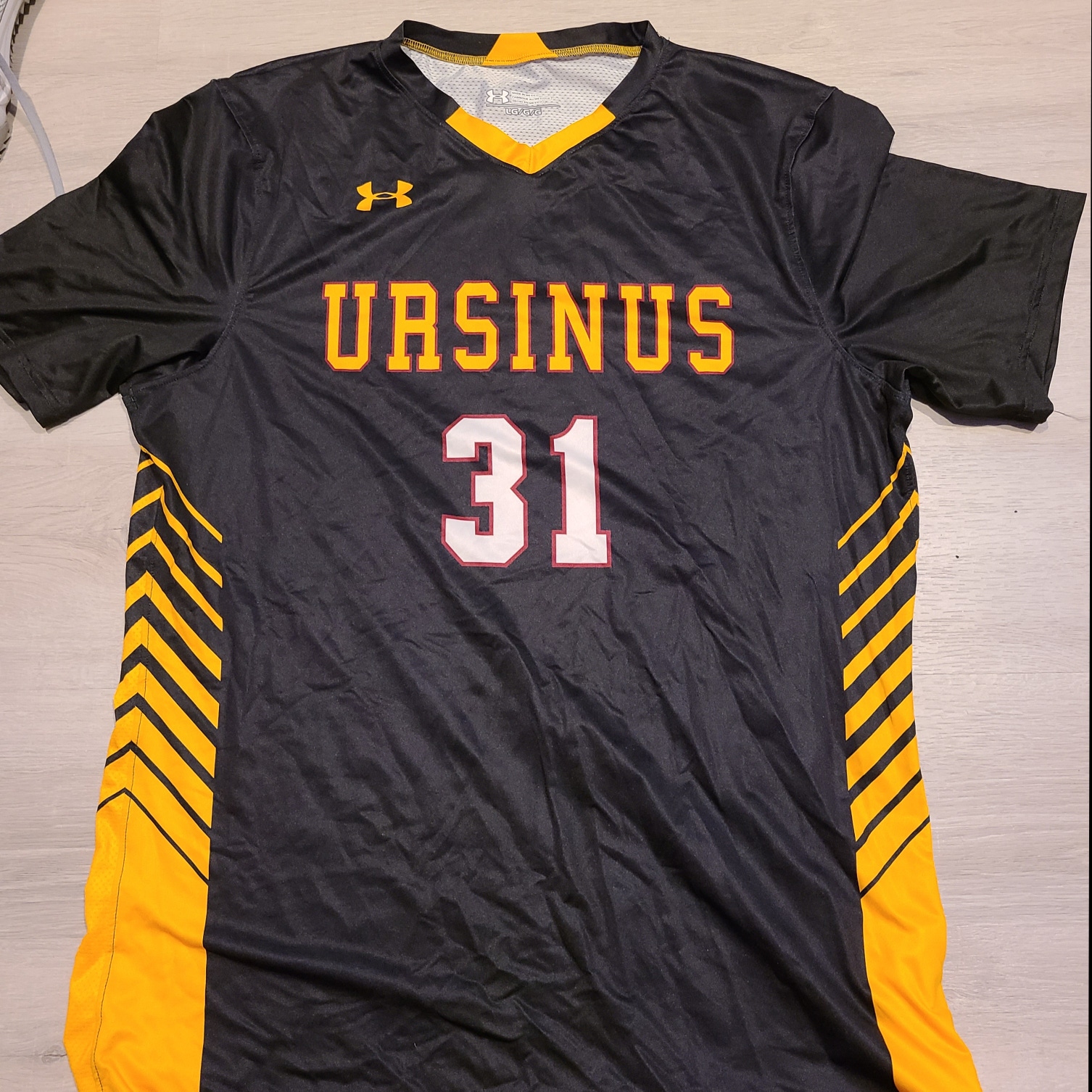 Ursinus College Lacrosse shooting shirt Black Used Large Under Armour Jersey